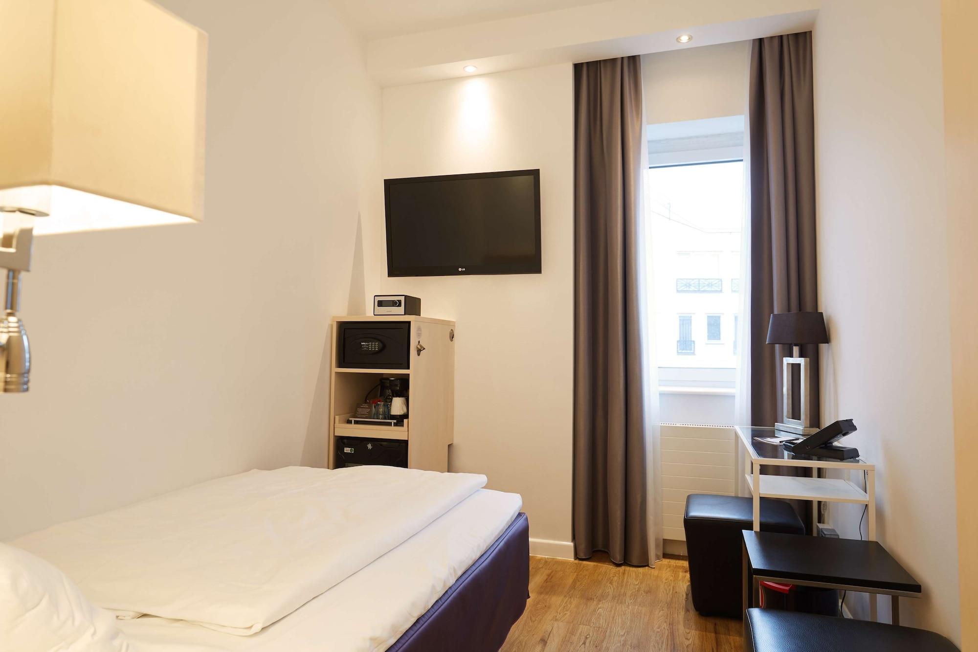Hotel Scandic Kurfürstendamm 4*