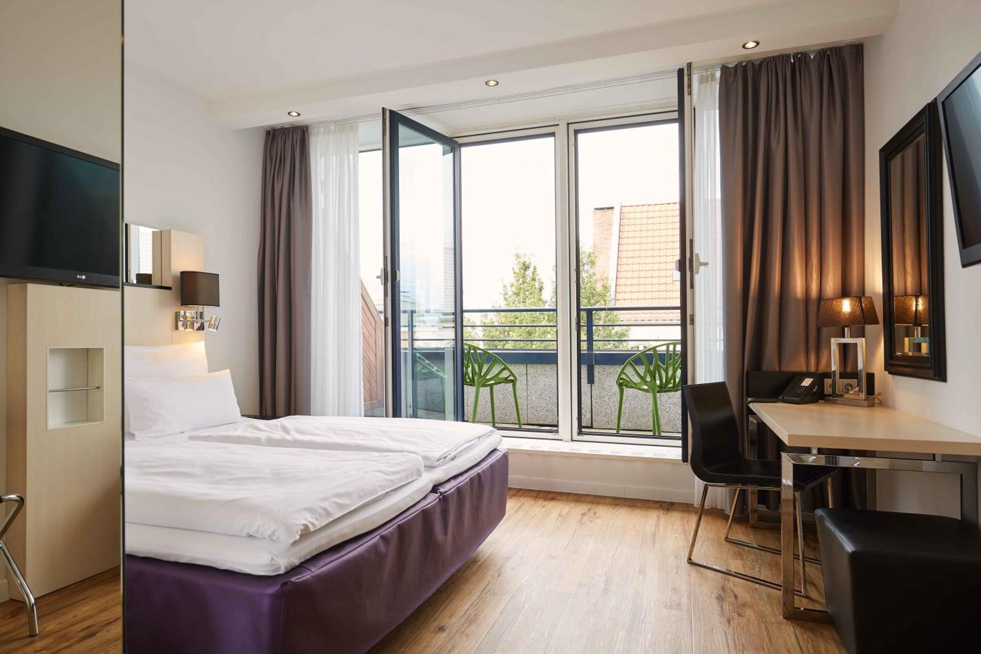 Hotel Scandic Kurfürstendamm 4*